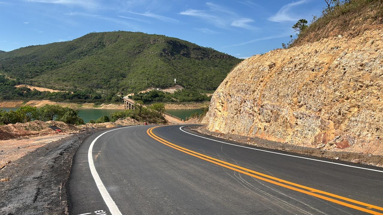 Agência Minas Gerais | Governo de Minas, por meio do DER-MG, encerra ano com recorde de investimentos, retomadas de obras e avanços tecnológicos