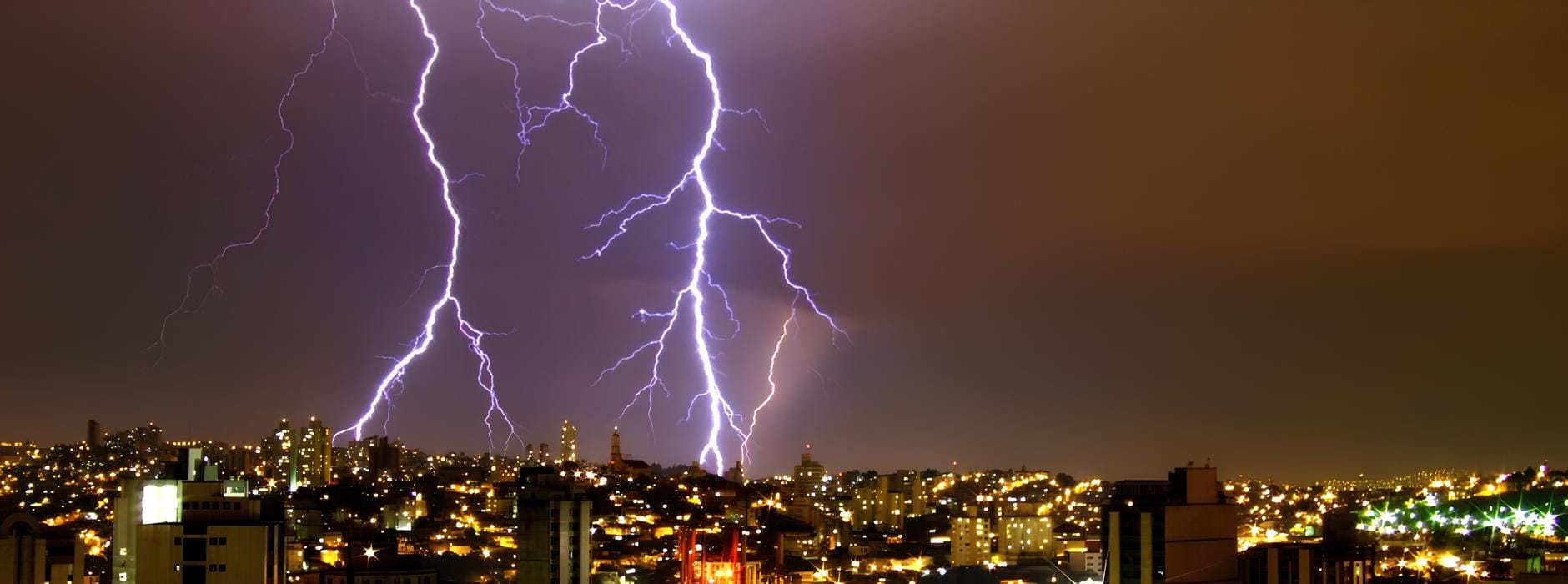 Agência Minas Gerais | Cemig orienta sobre medidas que evitam a queima de equipamentos durante temporais de verão 