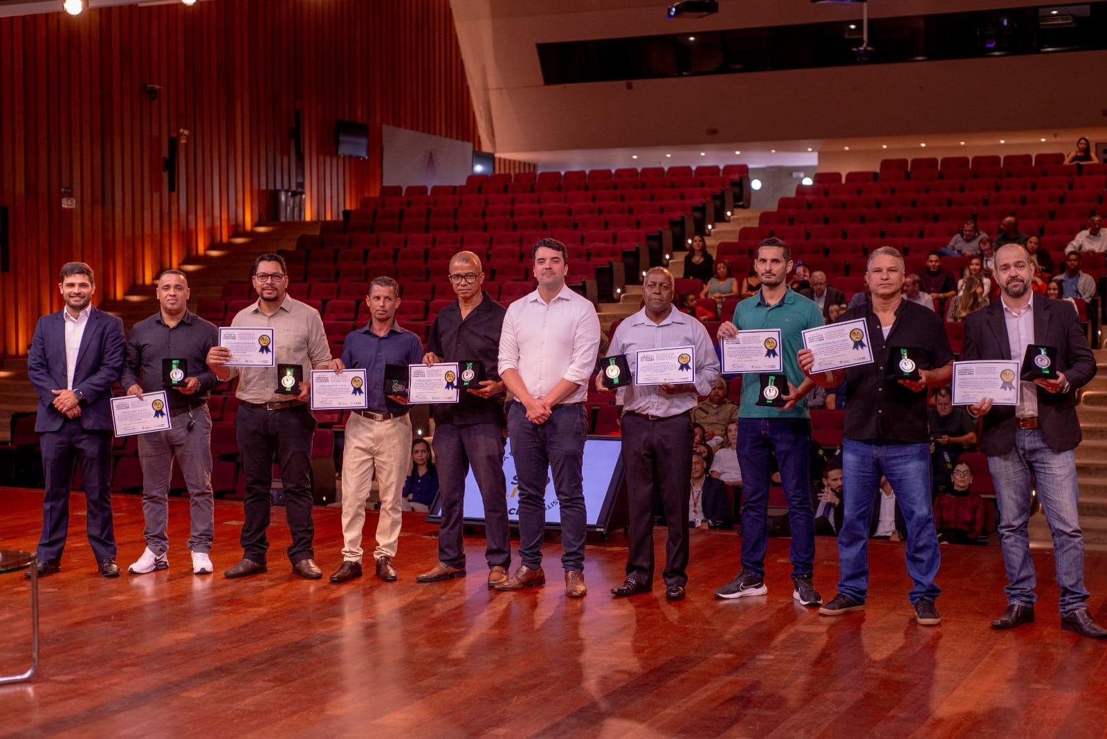 Agência Minas Gerais | Governo de Minas premia vencedores do Concurso Motorista e Motociclista Padrão e incentiva boas práticas no trânsito