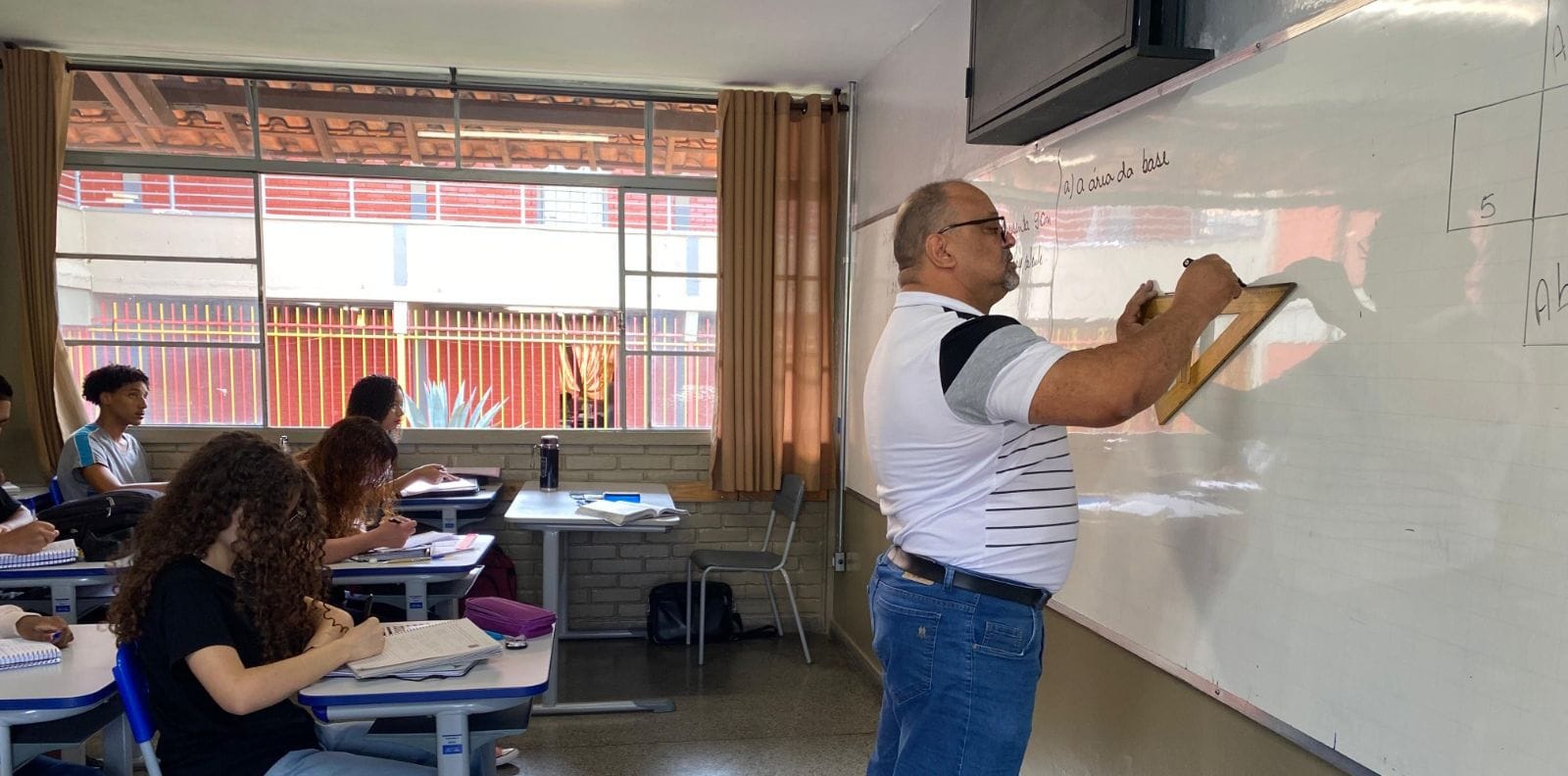 Agência Minas Gerais | Governo do Estado divulga o resultado preliminar da prova discursiva do concurso da Educação