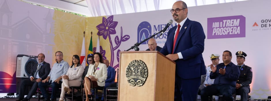 Agência Minas Gerais | Governo de Minas entrega Medalha dos Gerais a personalidades que contribuem para o desenvolvimento do Norte do estado