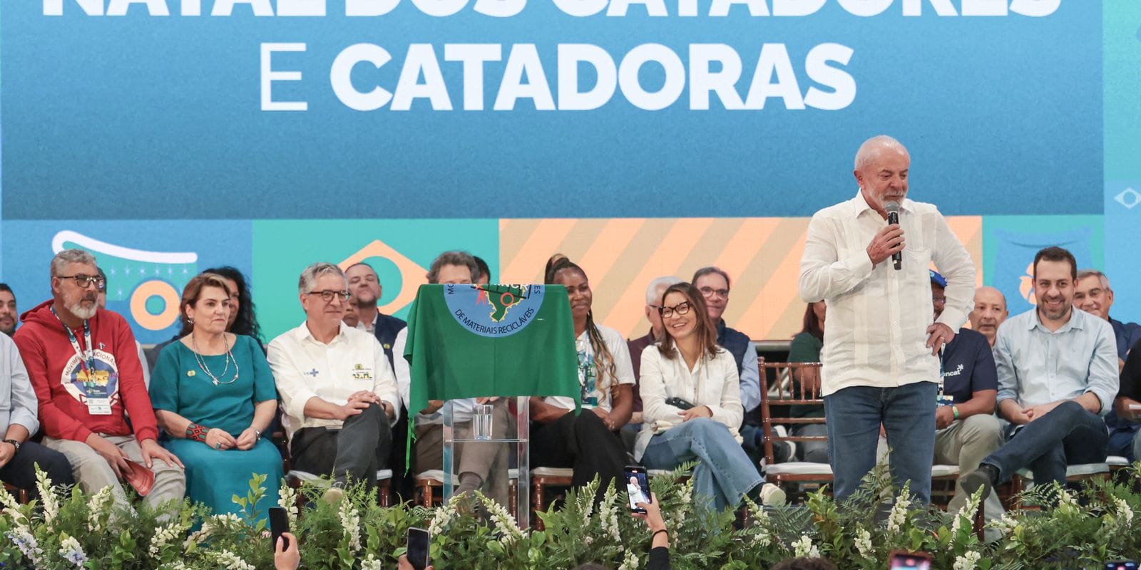 Lula defende que catadores tenham mais acesso à serviços públicos