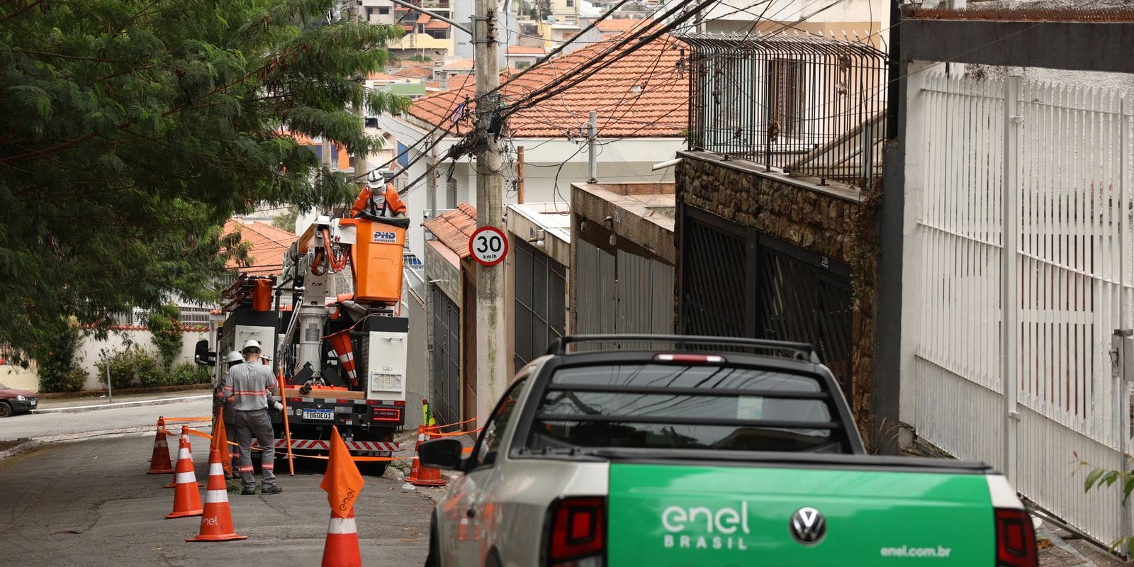 Enel diz que apagão impactou mais de 4 milhões de clientes em SP