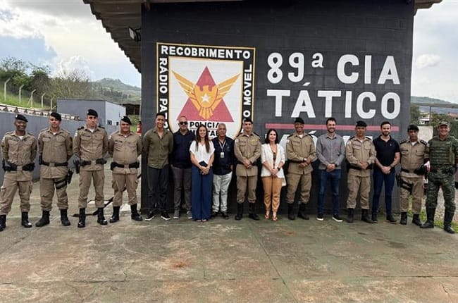 MPMG firma termo para reforma e modernização do canil do Regimento de Operações com Cães da Polícia Militar, em Itabira