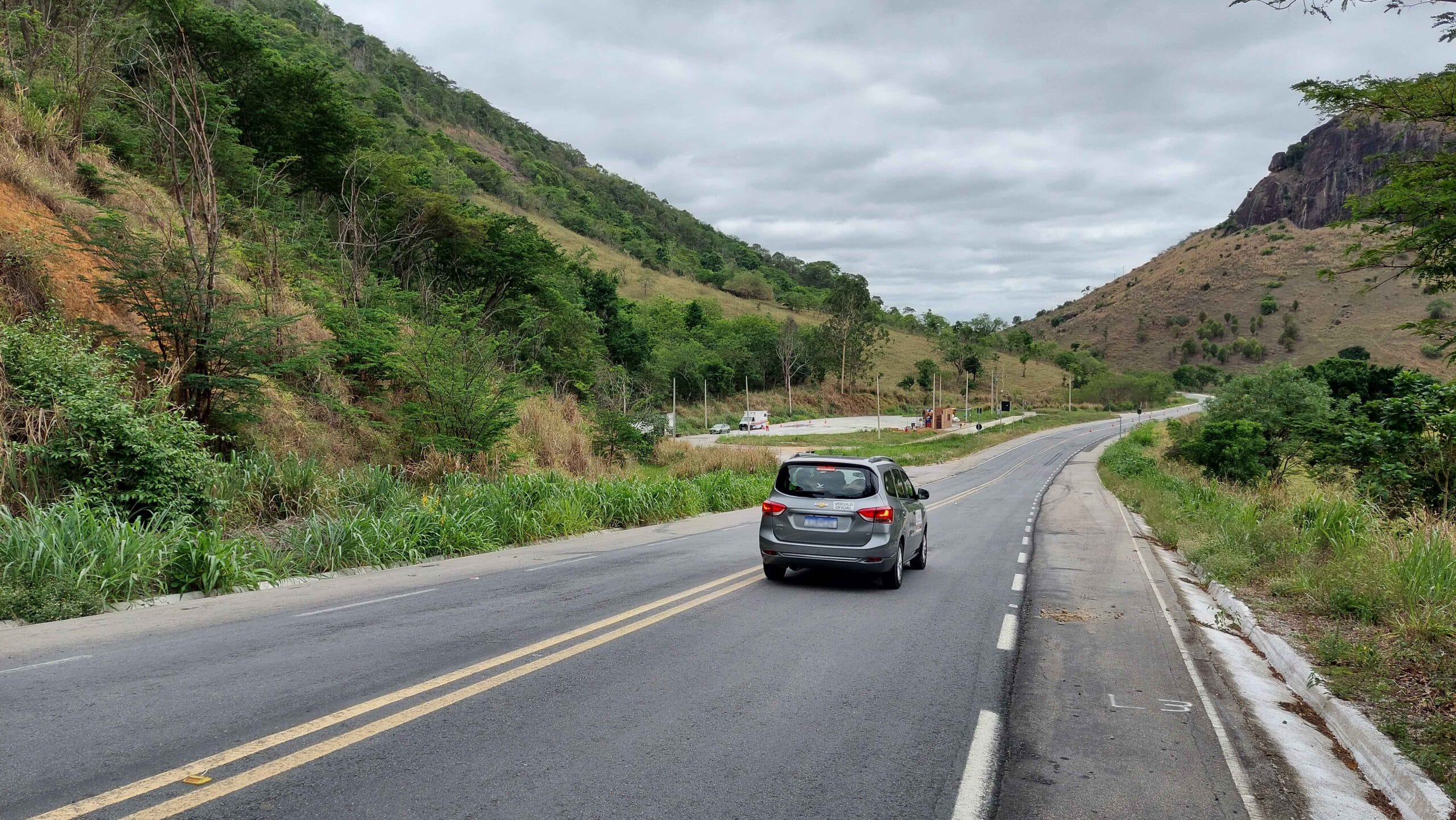 Agência Minas Gerais | Departamento de Estradas de Rodagem de Minas orienta motoristas para retorno seguro no fim das férias