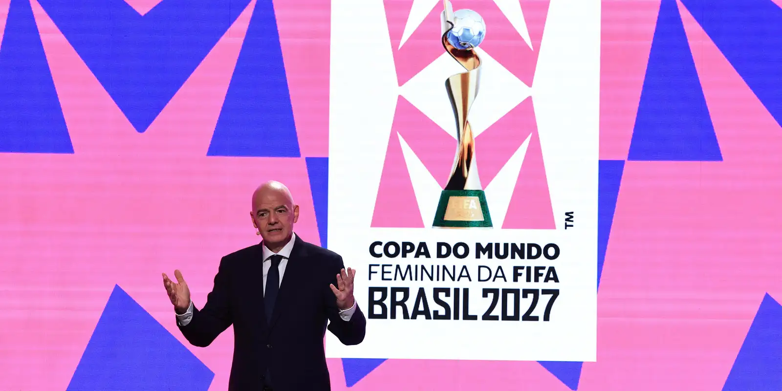 Fifa lança marca da Copa Feminina 2027 em evento no Rio de Janeiro