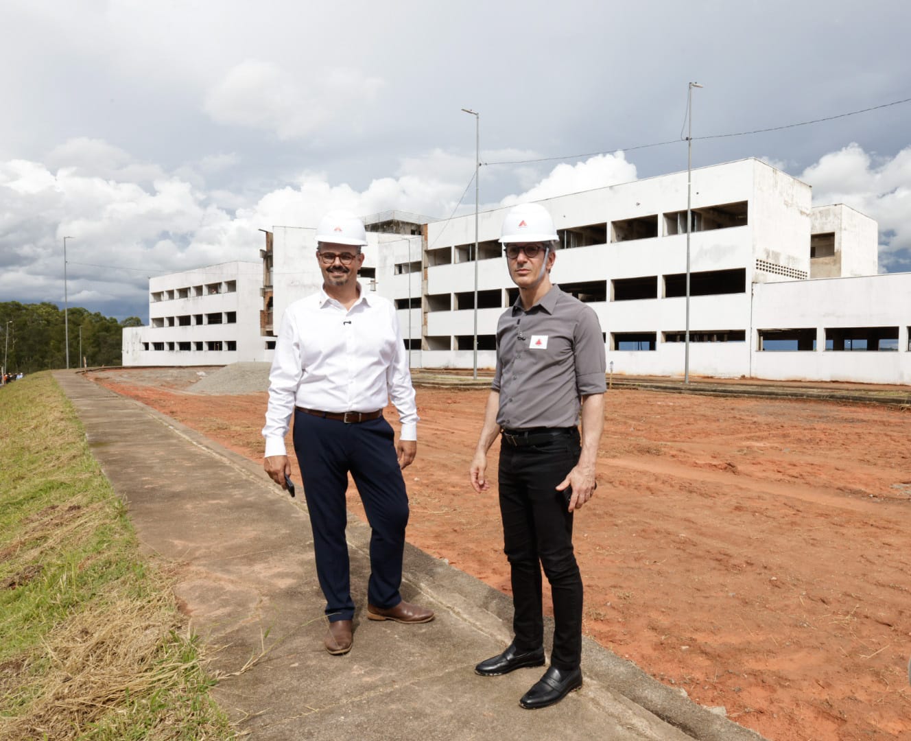 Agência Minas Gerais | Governo de Minas vistoria obras do Hospital Regional de Conselheiro Lafaiete