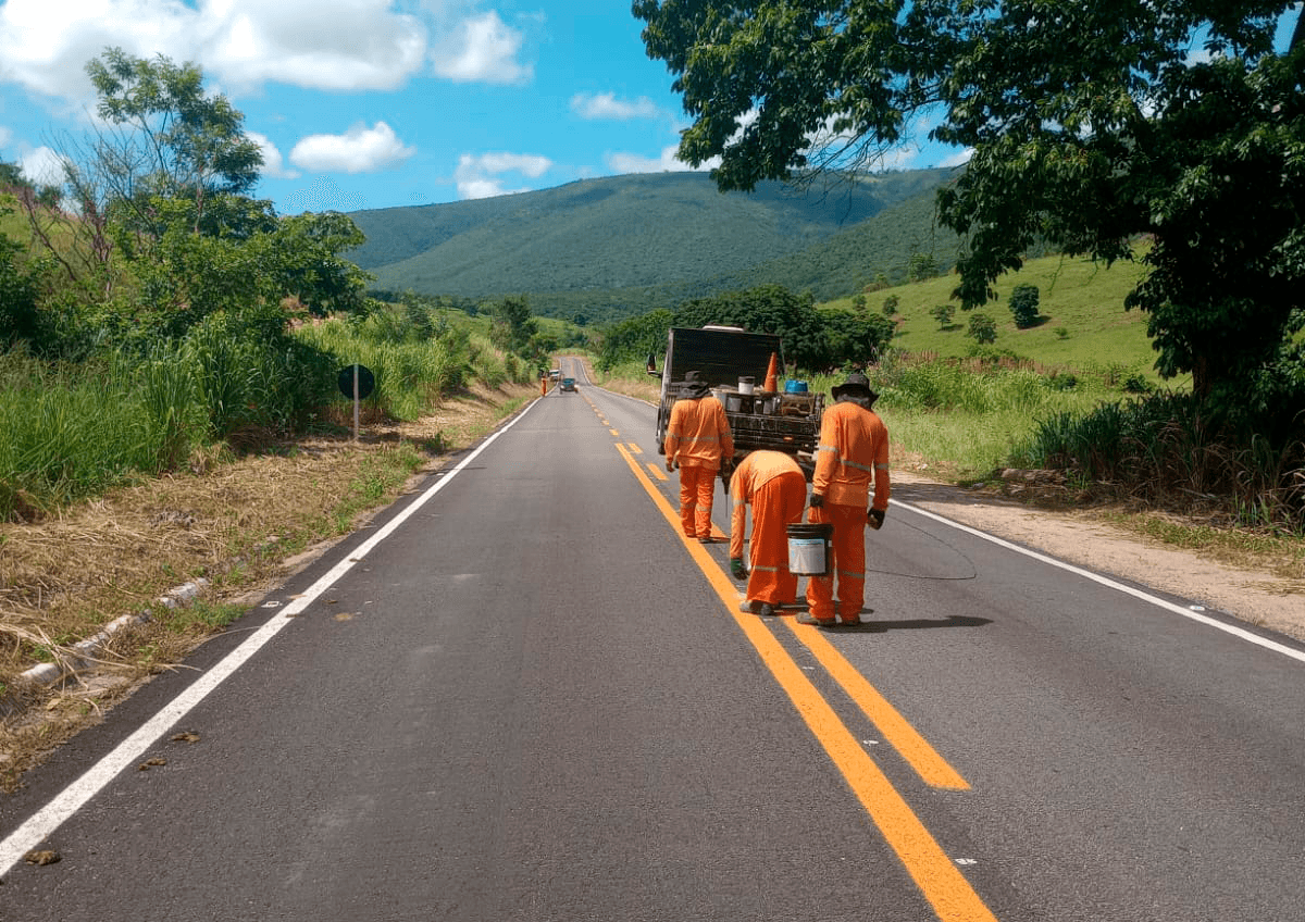 Agência Minas Gerais | Com foco em sinalização, DER inicia programa para diminuir acidentes graves e fatais nas estradas