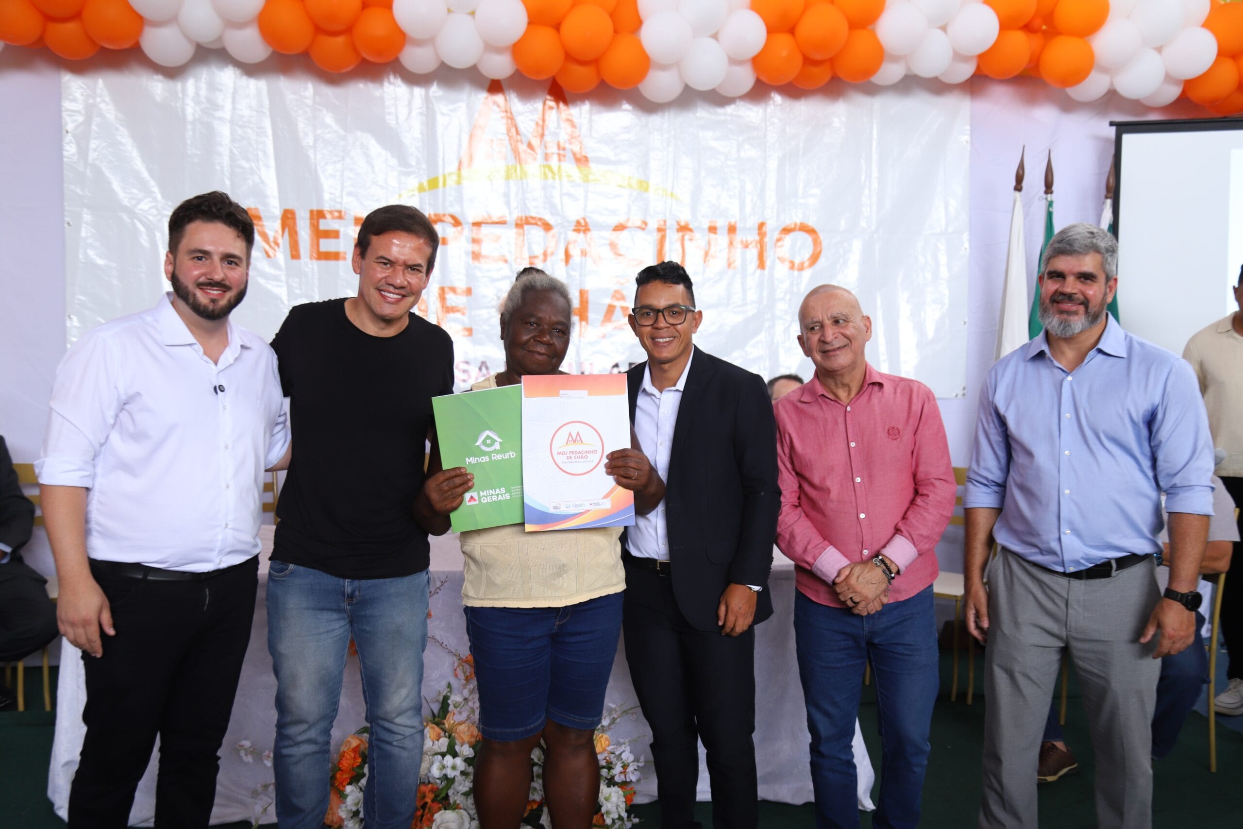 Agência Minas Gerais | Governo de Minas entrega mais de 800 títulos de imóveis no Norte do estado e nos vales do Jequitinhonha e do Mucuri