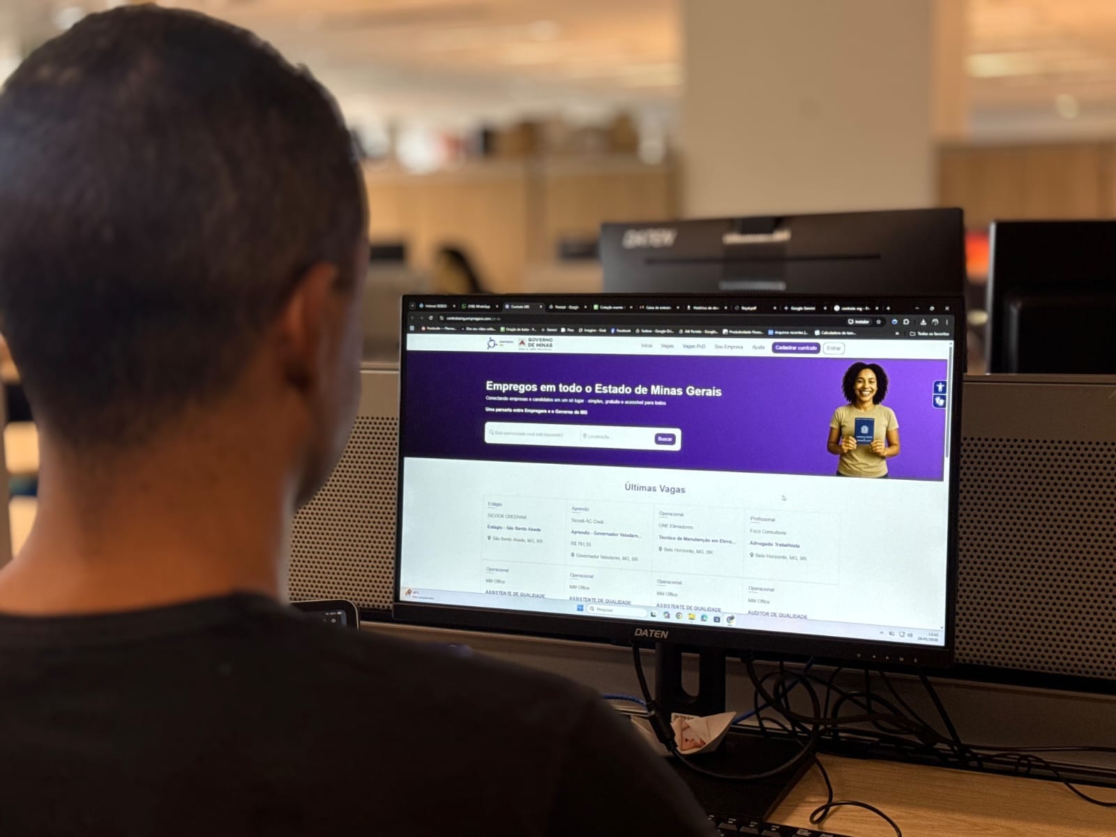 Agência Minas Gerais | Contrata MG amplia inclusão e abre vagas exclusivas para pessoas com deficiência