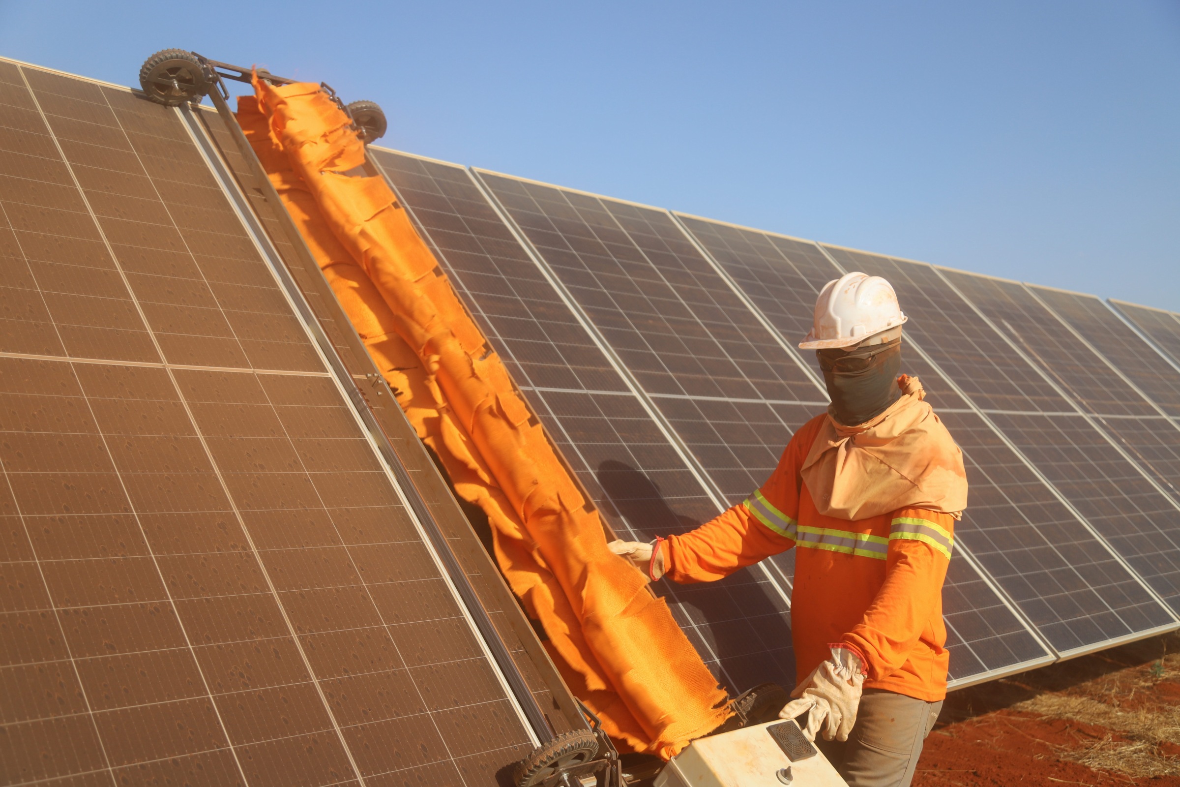 Agência Minas Gerais | Minas Gerais supera marca de 14 GW na geração de energia solar