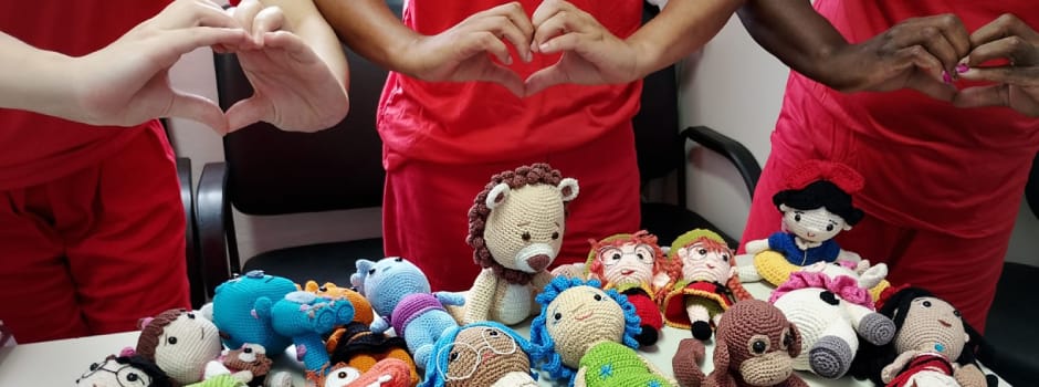 Agência Minas Gerais | Linhas que transformam: projeto com Amigurumis promove capacitação e solidariedade no Presídio de Timóteo