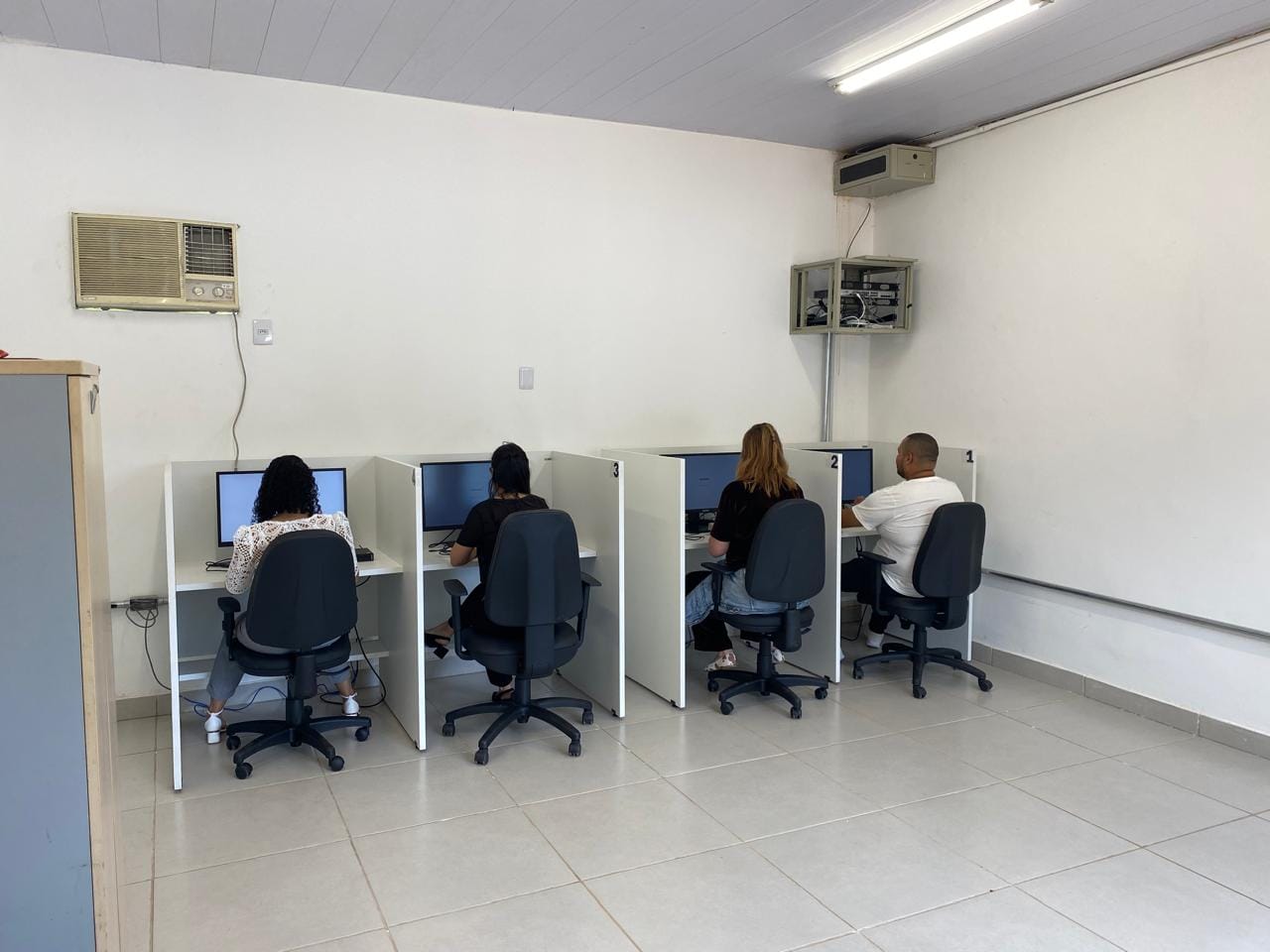 Agência Minas Gerais | Detran implanta prova eletrônica de legislação para candidatos à CNH em Ibirité