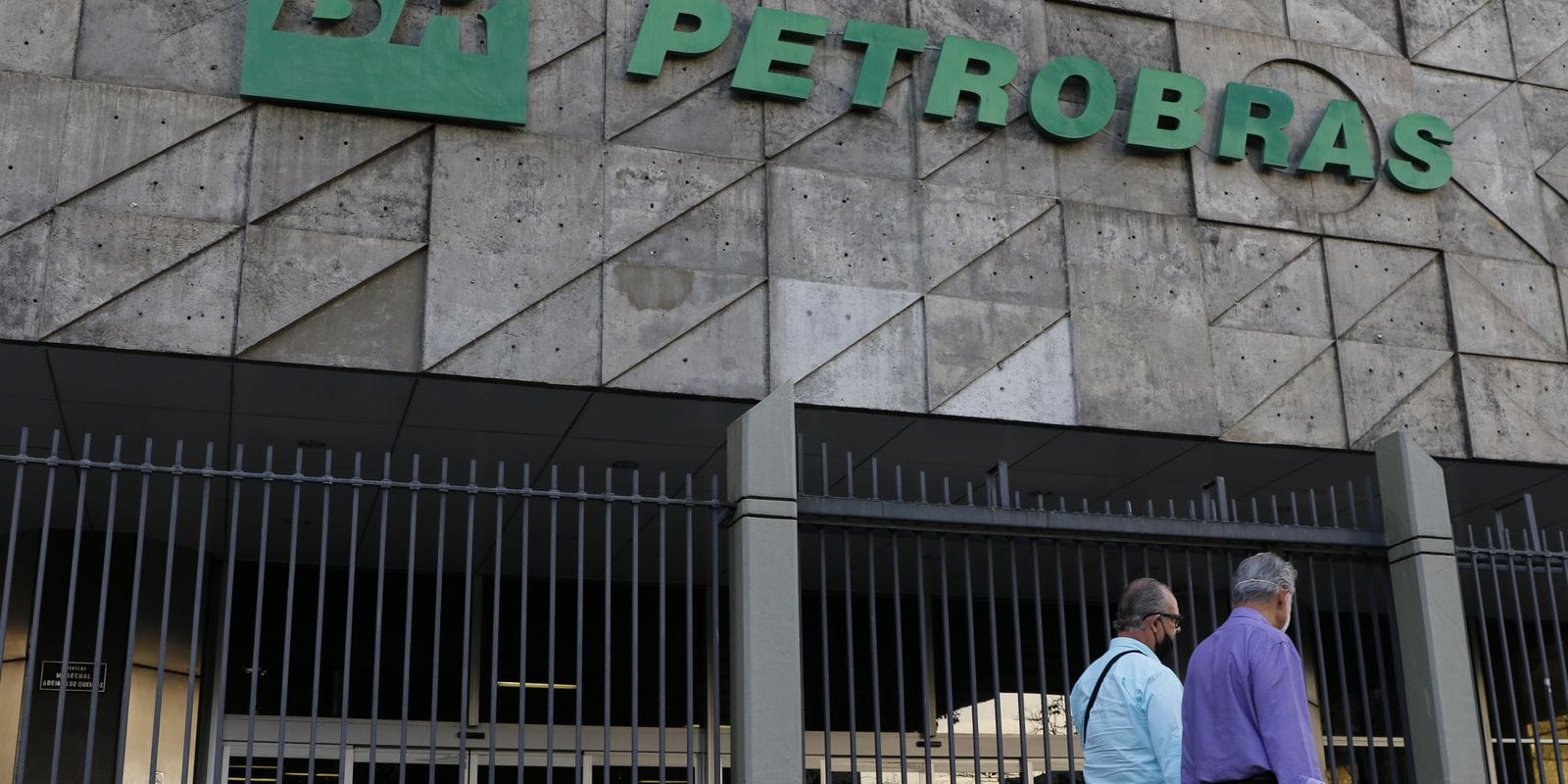 Petrobras registra lucro de R$ 110,6 bilhões em 2025