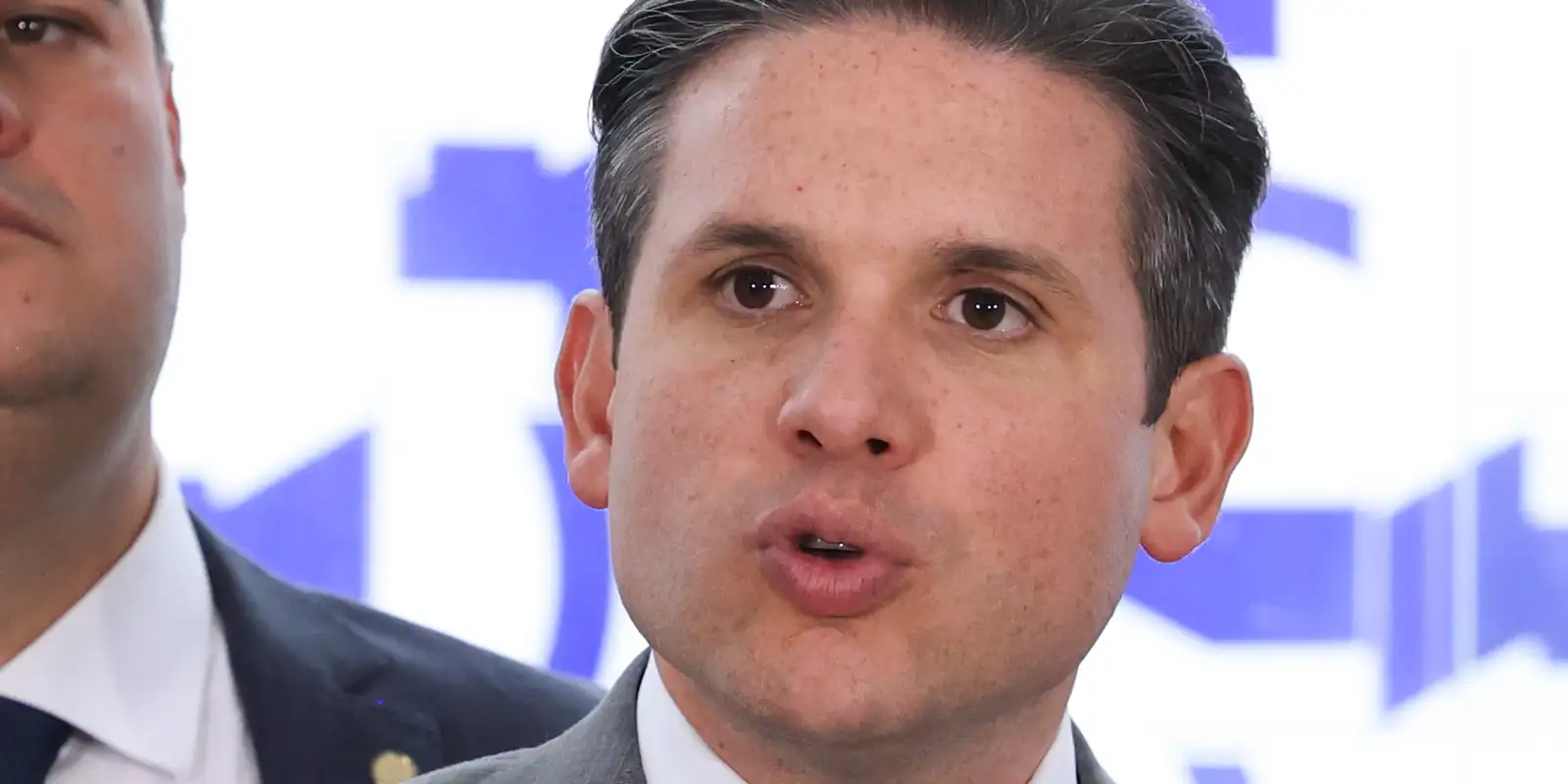 Motta diz que fim da escala 6×1 será debatida por meio de PEC