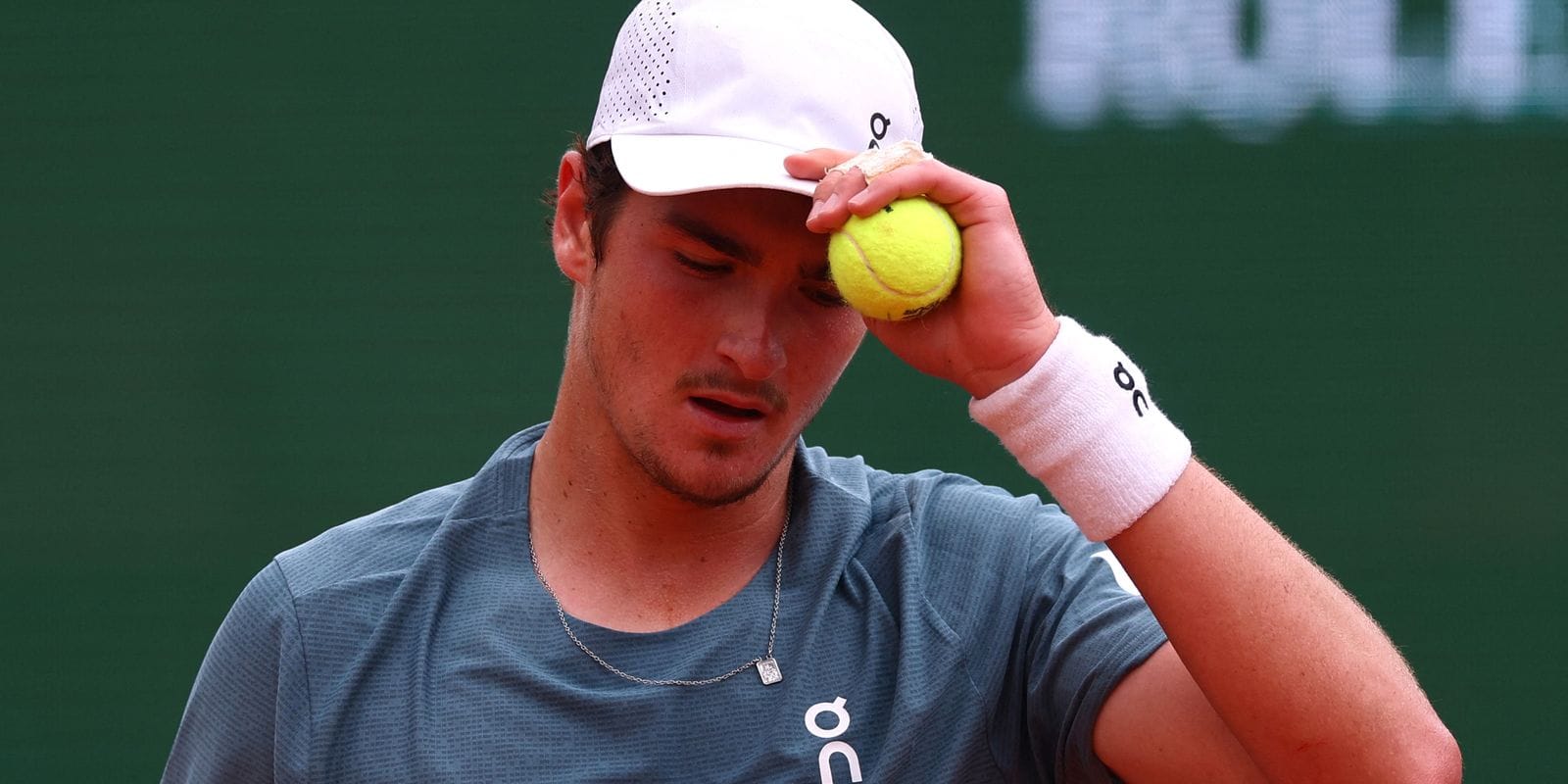 João Fonseca cai nas quartas de Mônaco para Zverev, número 3 do mundo