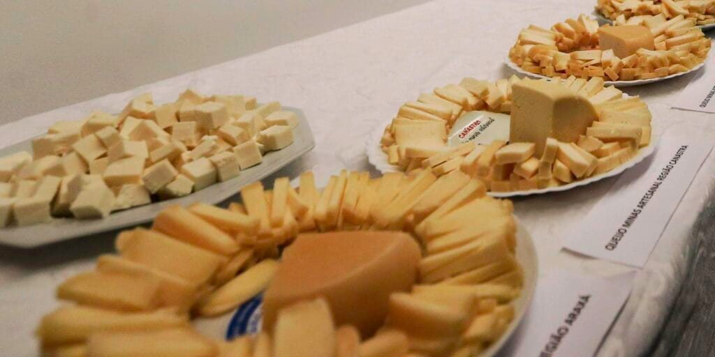Brasil começa a importar queijo mais barato após acordo Mercosul–UE