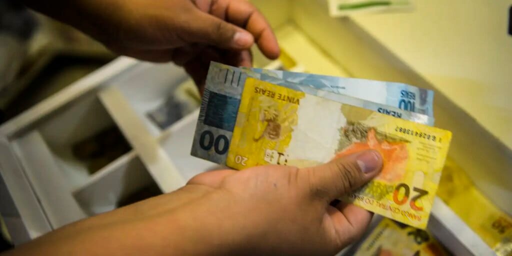 Novo Desenrola renegocia quase R$ 12 bilhões em dívidas Novo Desenrola renegocia quase R$ 12 bilhões em dívidas