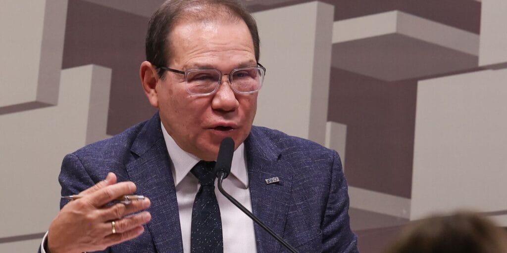 BRB precisa de R$ 8,8 bilhões para fazer frente a perdas com o Master BRB precisa de R$ 8,8 bilhões para fazer frente a perdas com o Master