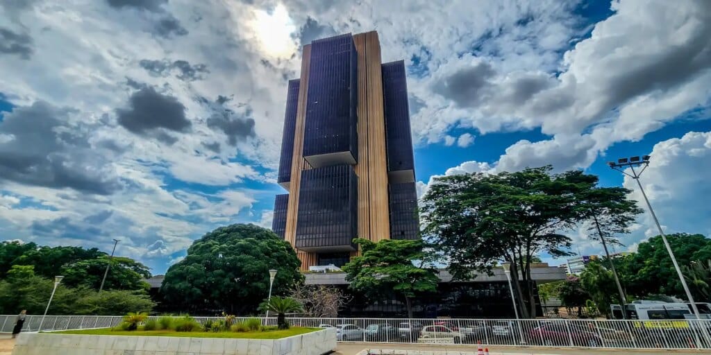 PEC no Senado facilita cooptação do Banco Central, dizem economistas PEC no Senado facilita cooptação do Banco Central, dizem economistas