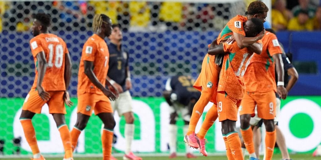 Equador para no travessão e Costa do Marfim vence no final, no Grupo E Equador para no travessão e Costa do Marfim vence no final, no Grupo E