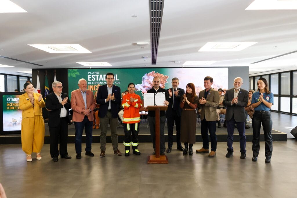 Agência Minas Gerais | Governo de Minas lança Plano Estadual de Enfrentamento aos Incêndios Florestais e reforça preparação frente às mudanças climáticas