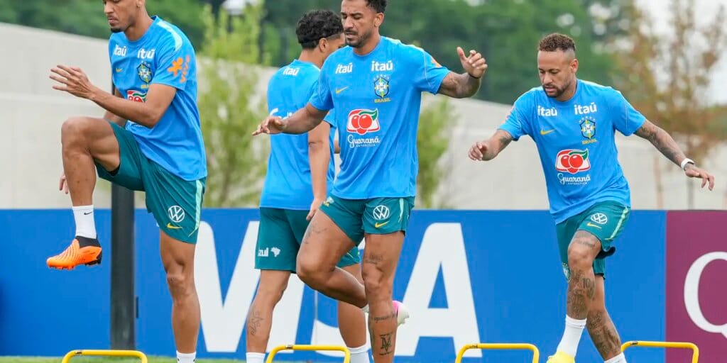 Brasil faz penúltimo treino e viaja para o Texas onde enfrenta Japão Brasil faz penúltimo treino e viaja para o Texas onde enfrenta Japão