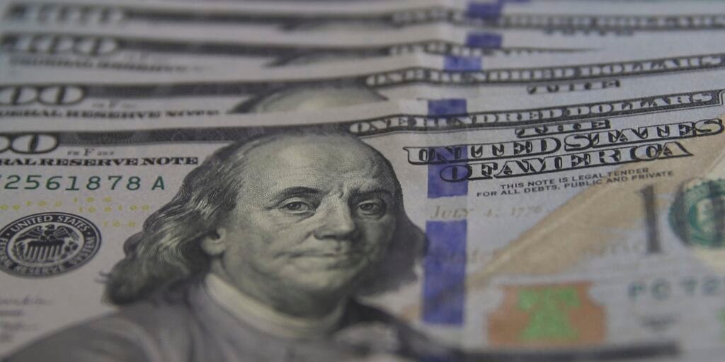 China cria mecanismos financeiros na África para não depender de dólar China cria mecanismos financeiros na África para não depender de dólar