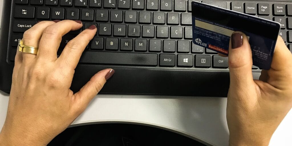 Comércio eletrônico em compras federais é regulamentado Comércio eletrônico em compras federais é regulamentado