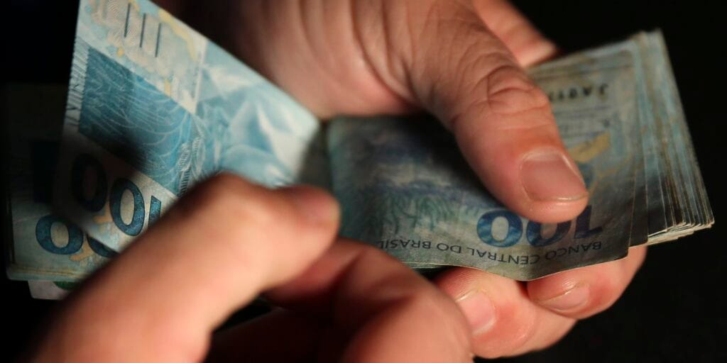 Dívida Pública sobe 0,22% em julho e supera R$ 9,2 trilhões Dívida Pública sobe 0,22% em julho e supera R$ 9,2 trilhões
