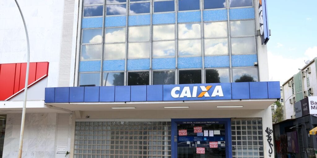Trabalhadores da Caixa decidem na próxima semana sobre fim da greve Trabalhadores da Caixa decidem na próxima semana sobre fim da greve