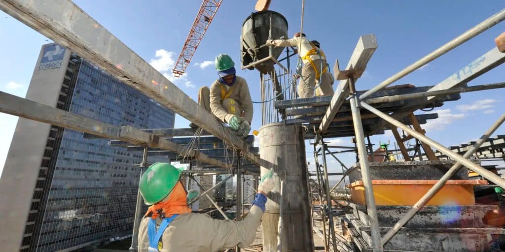 Brasil cria 165,8 mil postos de trabalho em agosto, aponta Caged