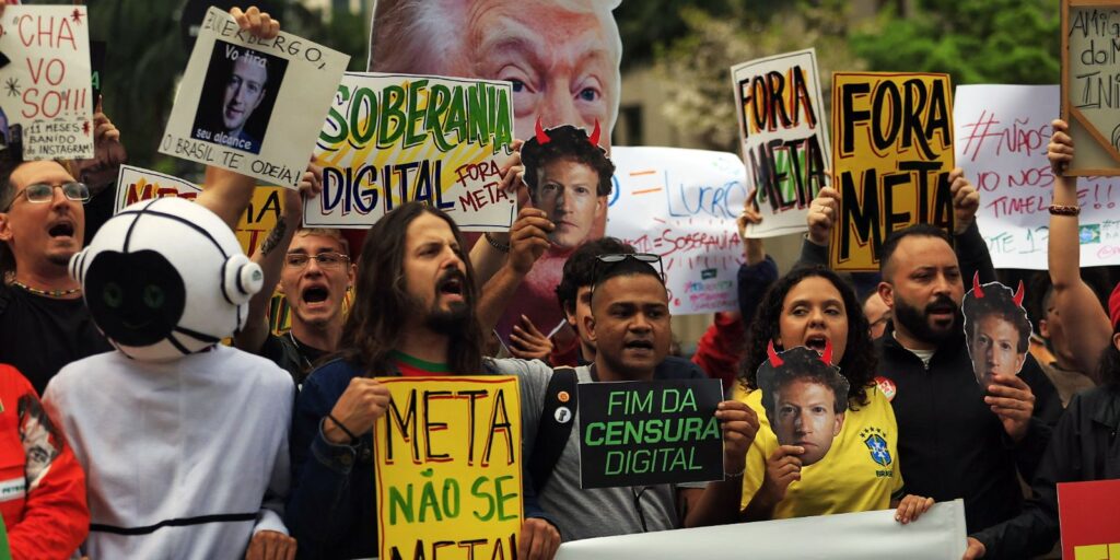 Ato em São Paulo cobra neutralidade da Meta nas eleições Ato em São Paulo cobra neutralidade da Meta nas eleições