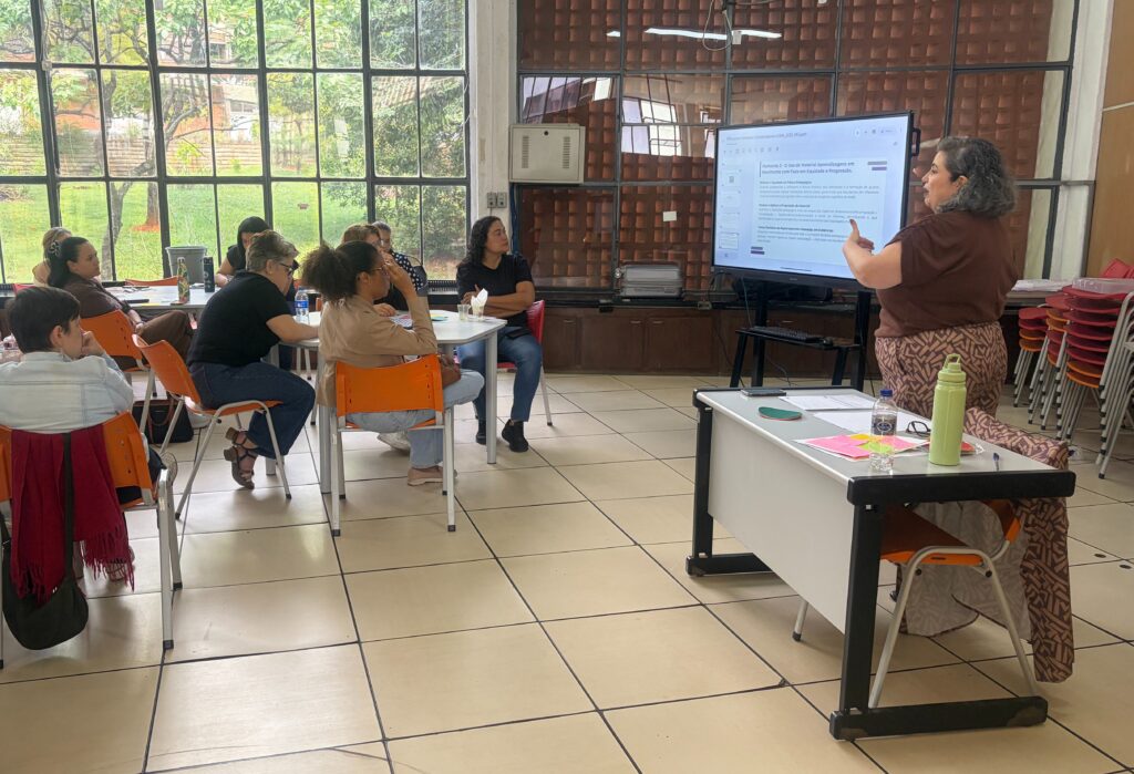Telas interativas: Governo de Minas promove formação para ampliar o uso pedagógico nas escolas estaduais